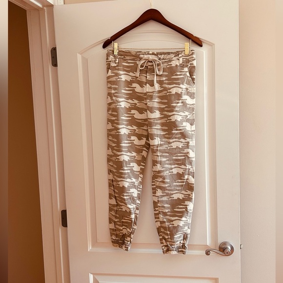 True Religion Camo Joggers - Picture 1 of 4